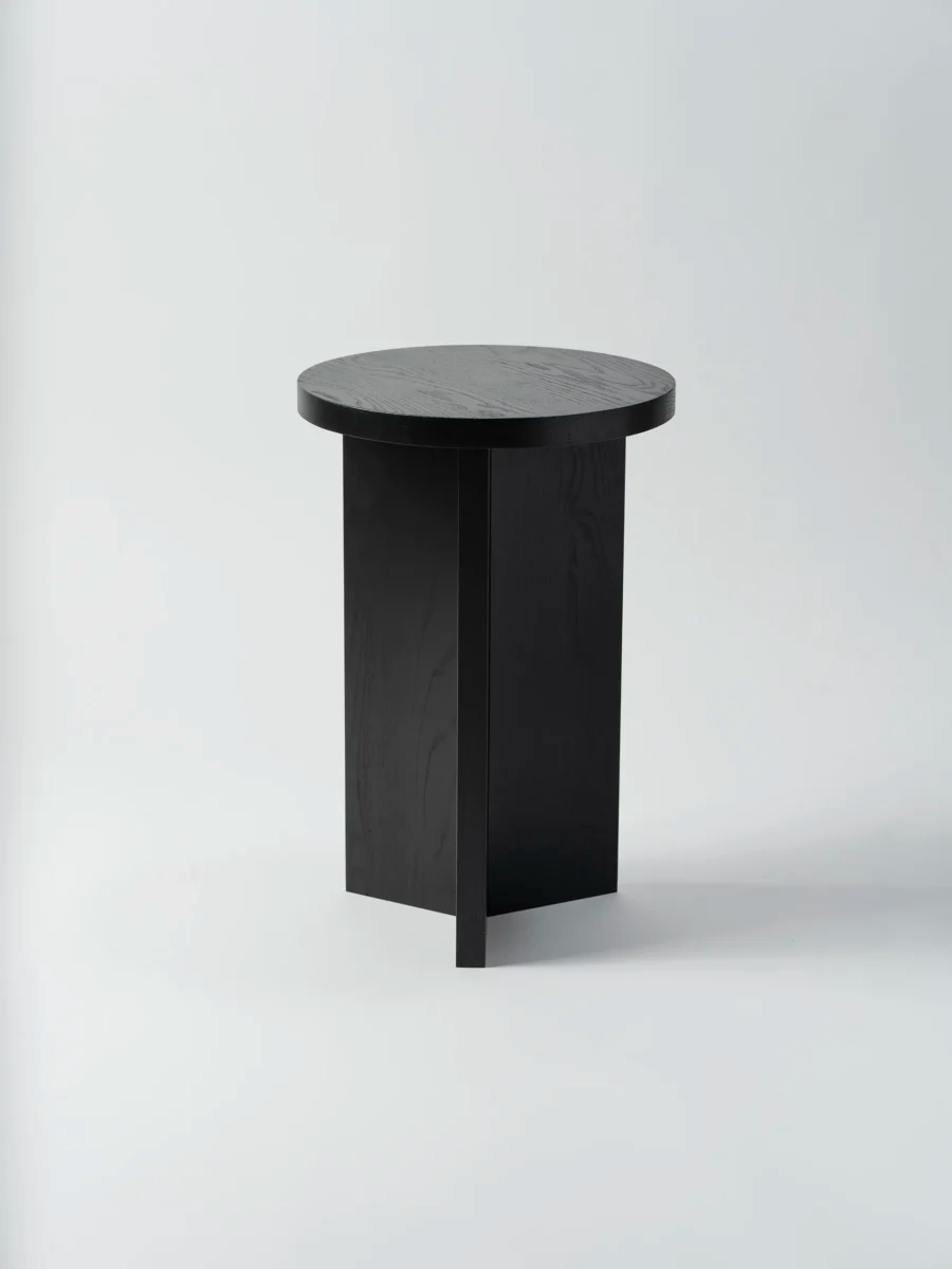 OKAA | SIDETABLE